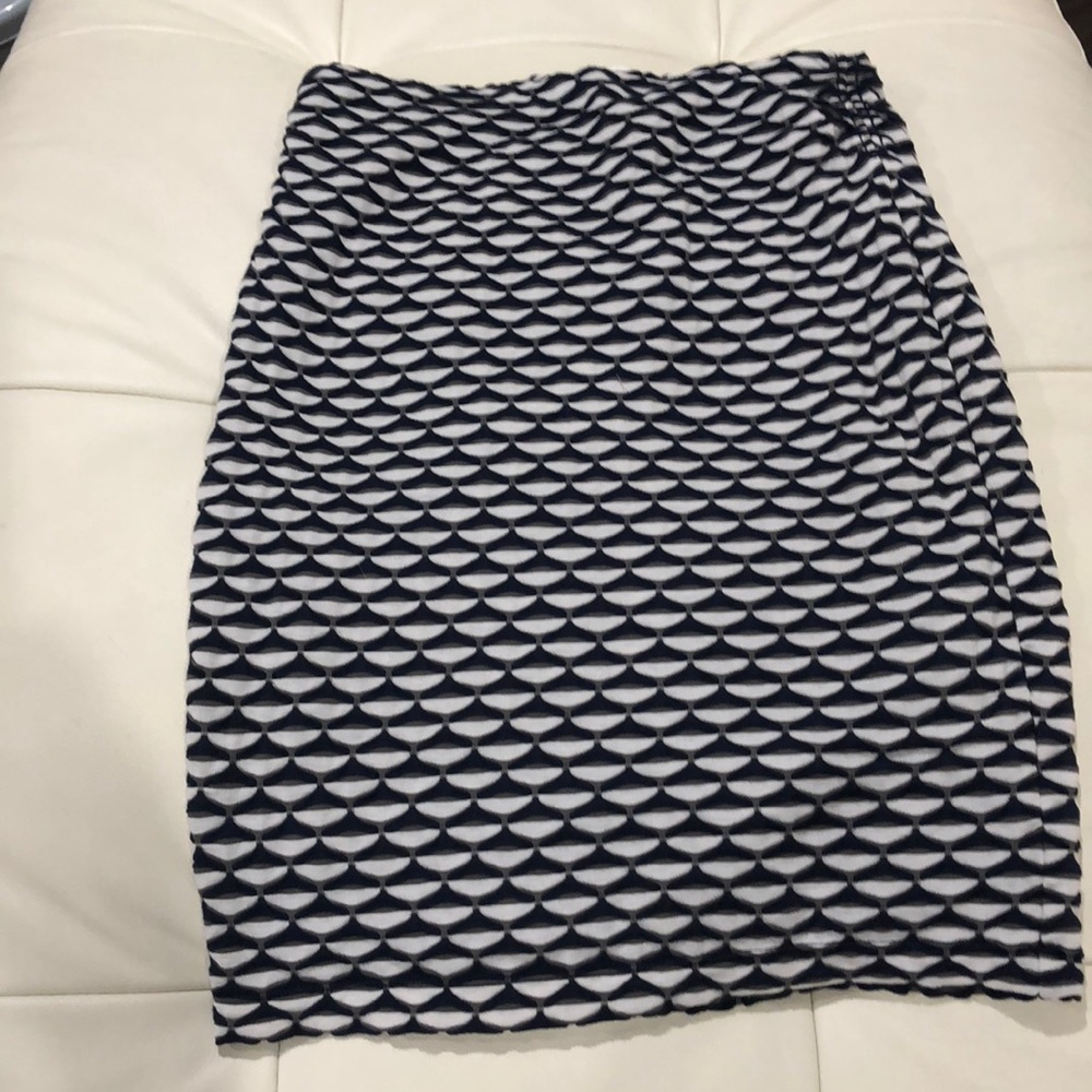 NWOT Max Studio Pencil Skirt